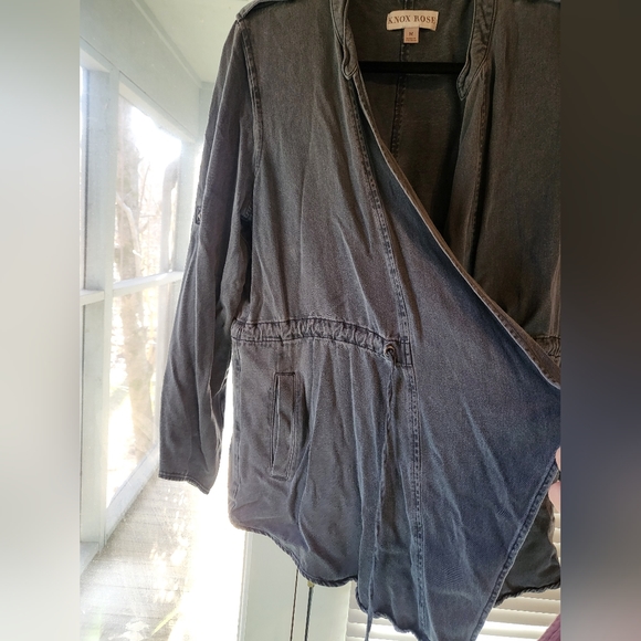 Gray Light Jacket - Picture 2 of 4